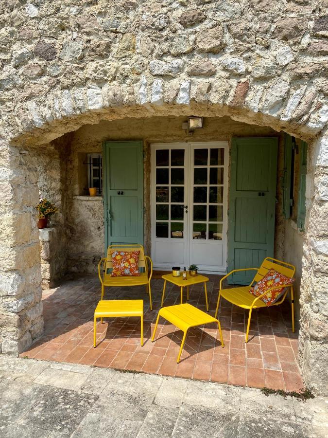 L'Effrontée Bed and Breakfast Tourrettes-sur-Loup Exterior foto